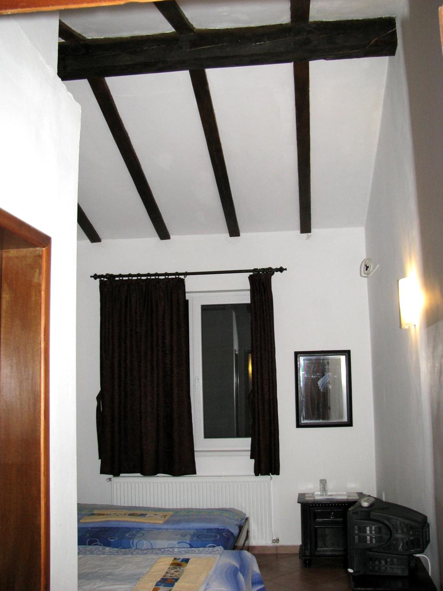 Guest House Familia Samovodene Exterior photo