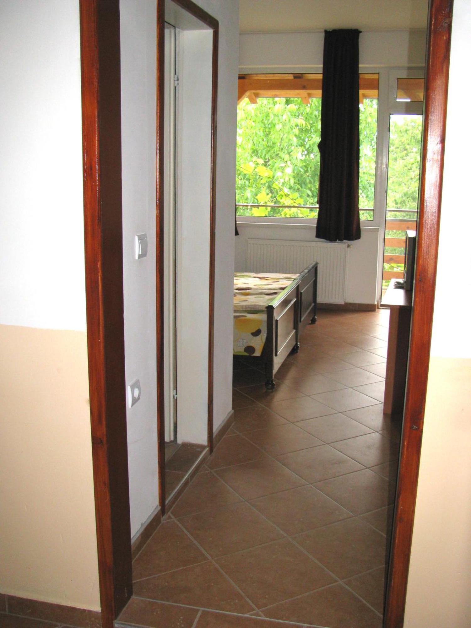 Guest House Familia Samovodene Exterior photo